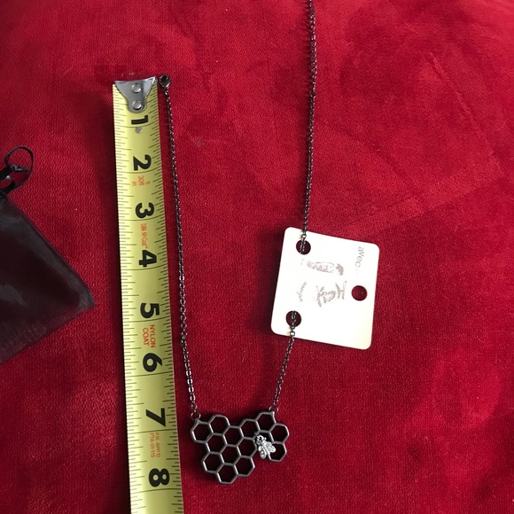 *FREE! with $9 purchase* โAvecโ Honeycomb Necklace, silver bee charm - Picture 8 of 10
